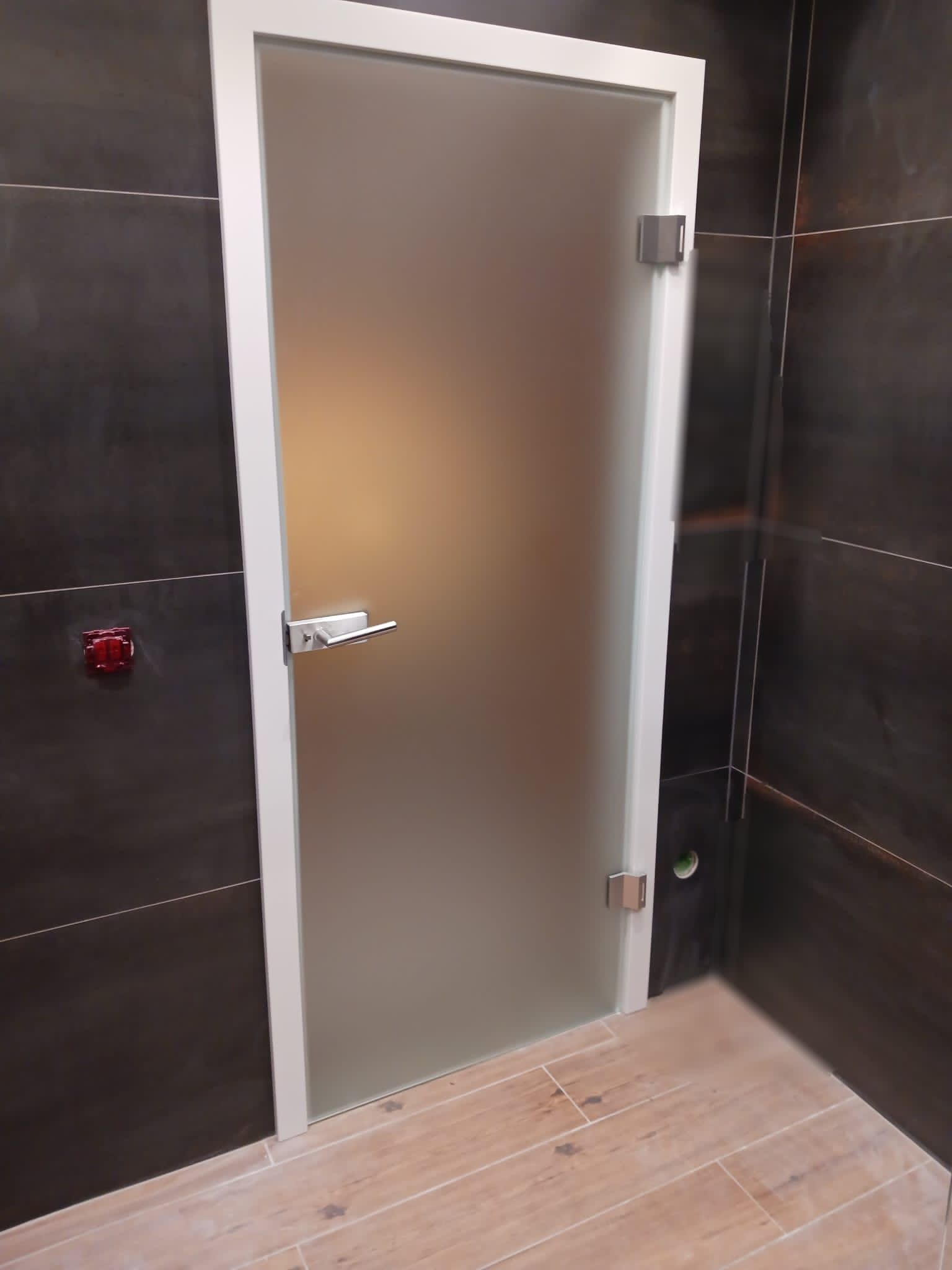 0954bfe8-c1ae-4dd9-8b92-ab4d4f055959