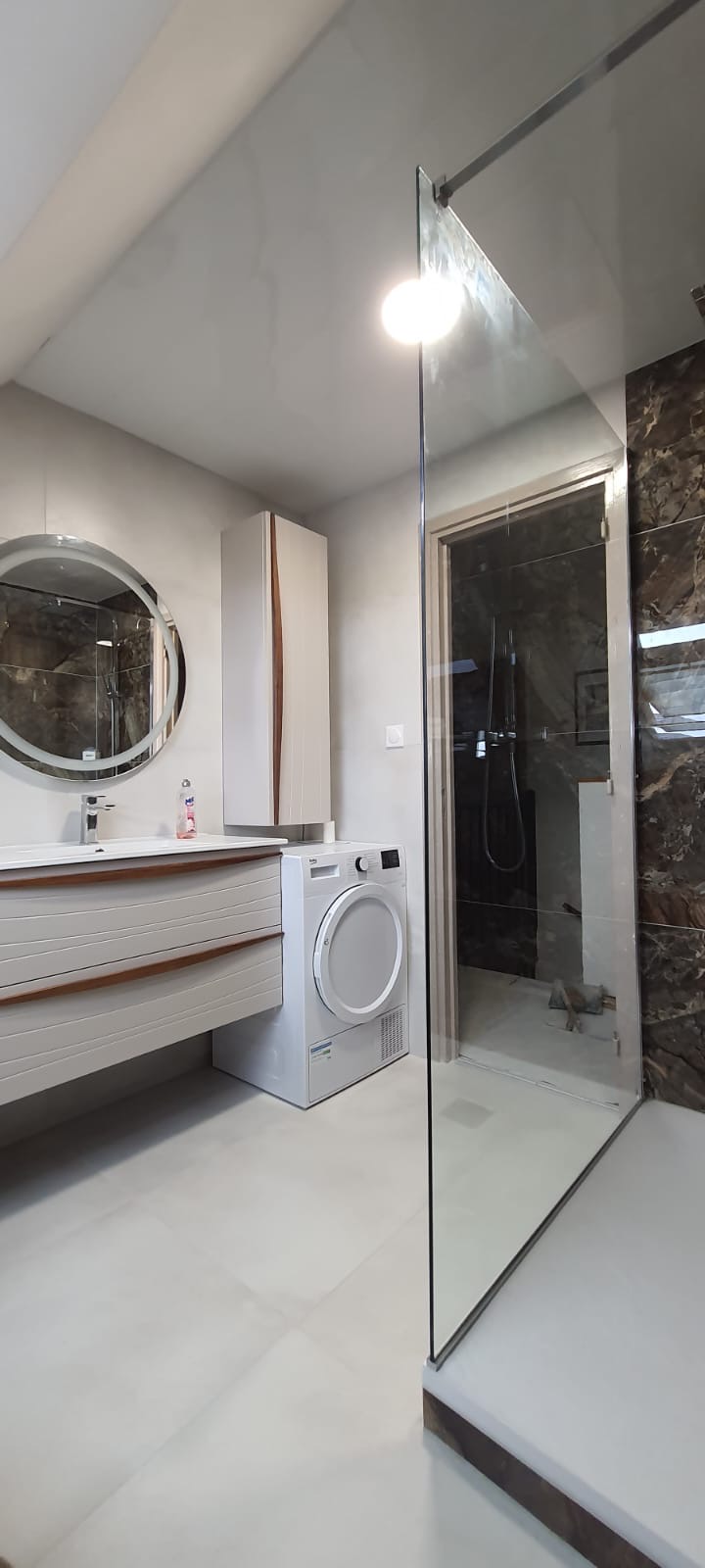 4dec7667-9fb3-454b-abe7-e19df68407b0